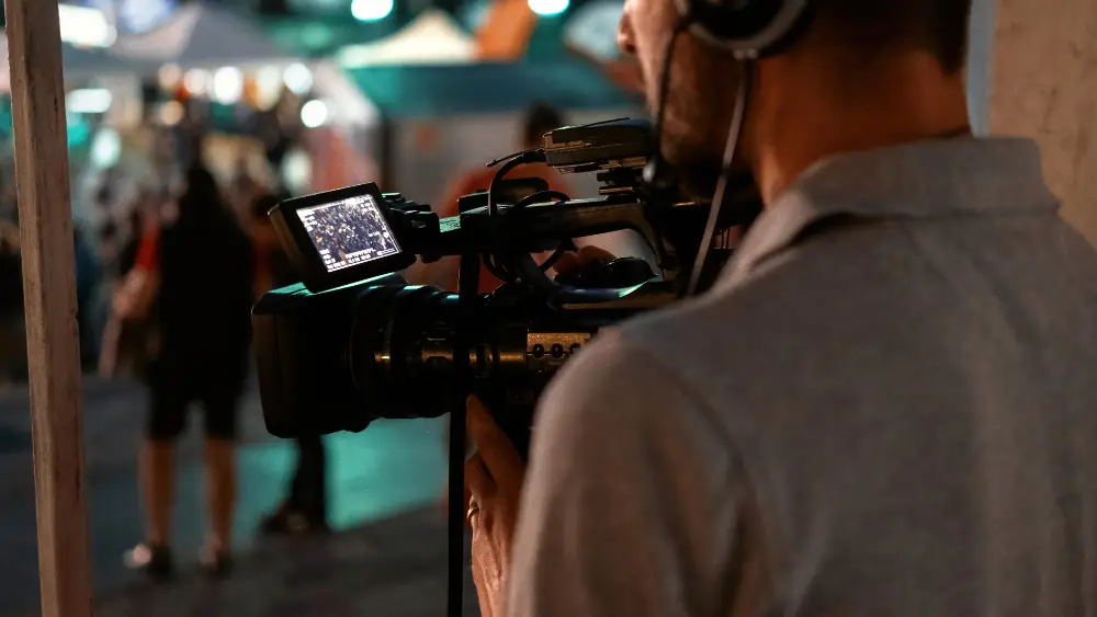 How to Become a Filmmaker in India? Complete Beginner’s Guide