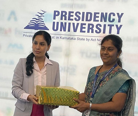 Dr. Arpita Ghosh, University of Exeter, UK, visits Presidency University