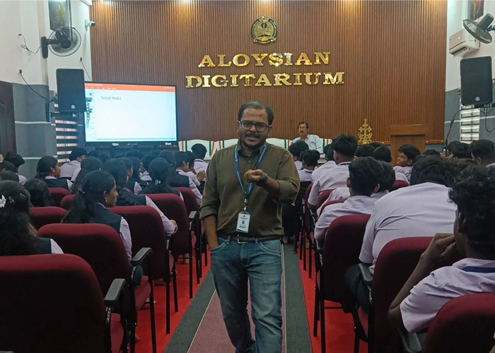 SOMS: Empowering Digital Mindfulness in Schools