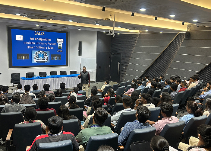 SOM Knowledge Series Talk: “Art or Algorithm? – Intuition-Driven vs Process-Driven Software Sales”