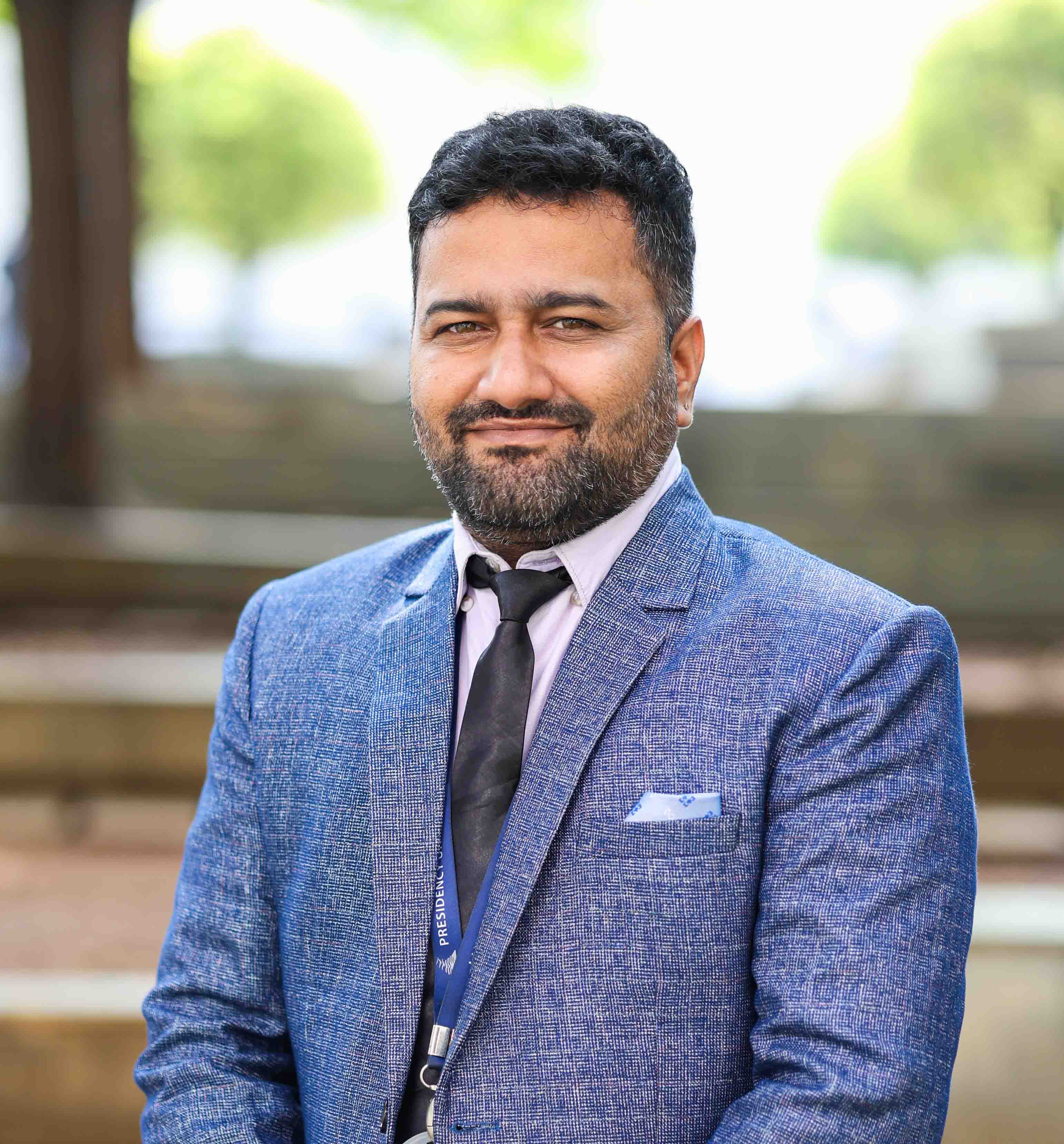 Mr. Vinayak Raju Kage