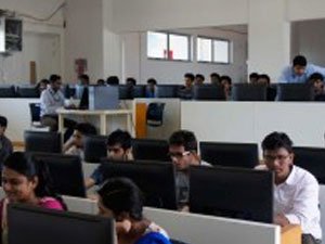 Latest Equipped Computer Lab - Presidency University